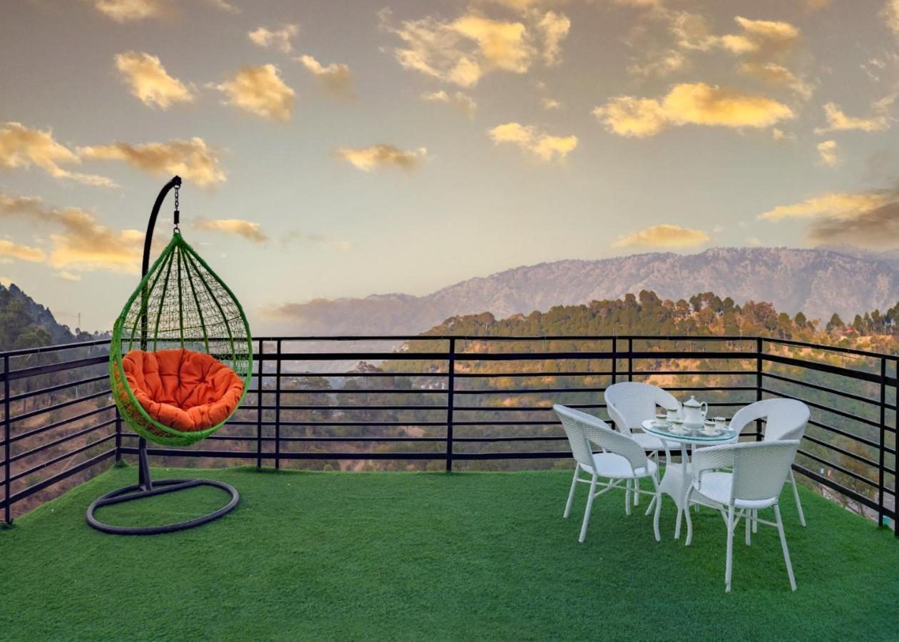 Mountain Mist Inn I Serviced Apt I Open Air Lawn & Rooftop I Bonfire I By Exotic Stays 카사울리 외부 사진