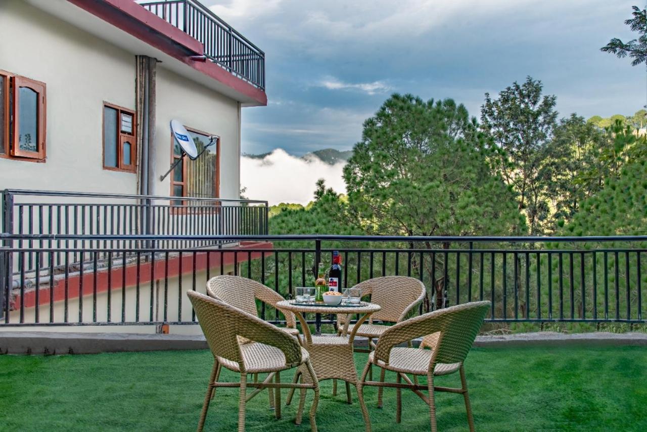 Mountain Mist Inn I Serviced Apt I Open Air Lawn & Rooftop I Bonfire I By Exotic Stays 카사울리 외부 사진