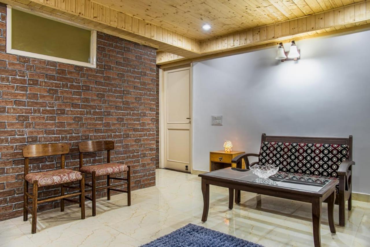 Mountain Mist Inn I Serviced Apt I Open Air Lawn & Rooftop I Bonfire I By Exotic Stays 카사울리 외부 사진