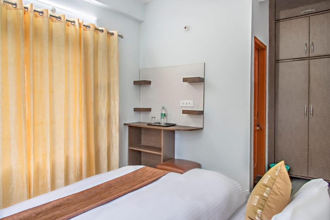 Mountain Mist Inn I Serviced Apt I Open Air Lawn & Rooftop I Bonfire I By Exotic Stays 카사울리 외부 사진